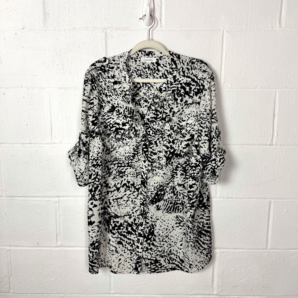 Calvin Klein Button Up Tunic Plus Size 1X Roll Tab Sleeves Abstract Maximalist